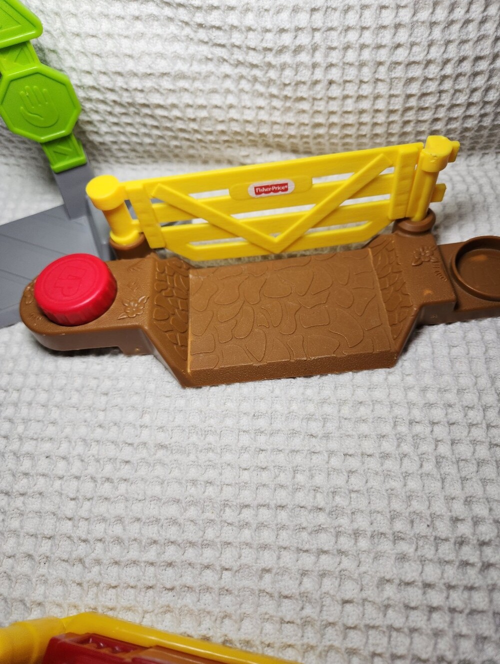 Fisher-Price Little People Assorted Accessories And Playset Pieces Set Of 6 - Picture 12 of 16